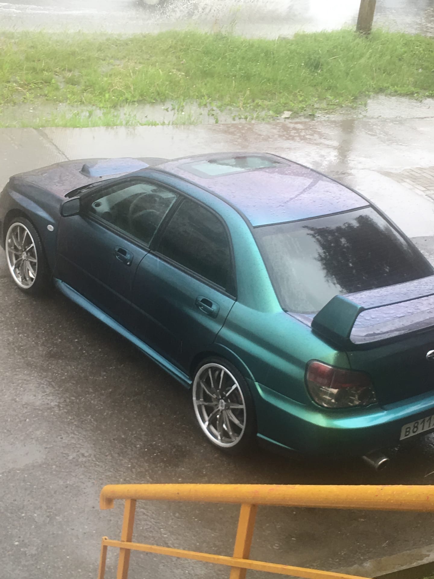80UOR95uEl4.jpg